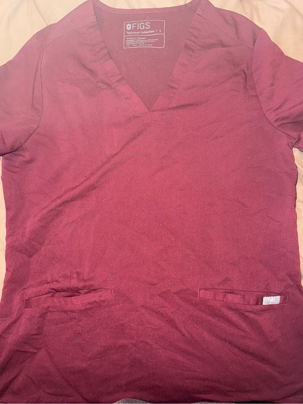 Figs scrub top